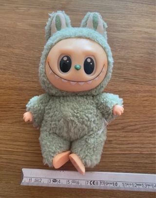 Labubu Peluche Monstruo Verde Beige