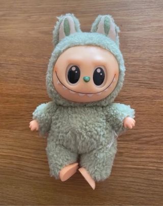 Labubu Peluche Monstruo Verde Beige
