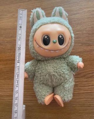 Labubu Peluche Monstruo Verde Beige