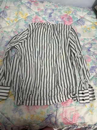 Blusa Rayas Blanco y Negro