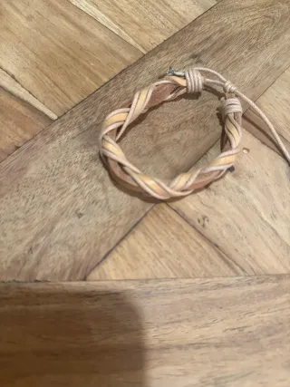 Pulsera de cuero trenzado ajustable