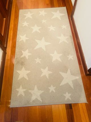 Dos alfombras con estrellas