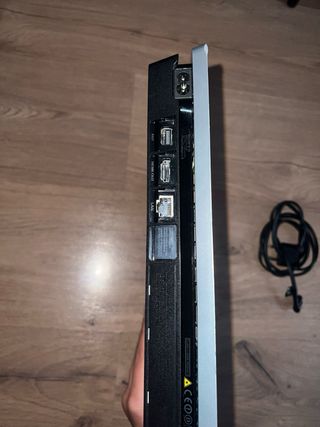 PS4 Slim Plata + Juegos y Mando