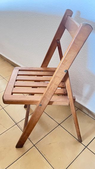 Silla plegable de madera