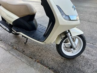 Peugeot Vivacity 50cc 2013. 4t.