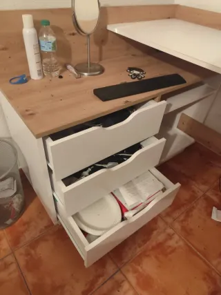 Mesa de esquina Ikea