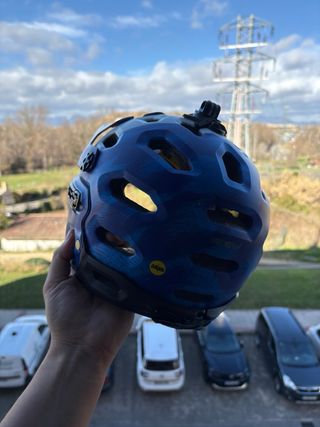 Casco Enduro Bell con Mentonera Desmontable