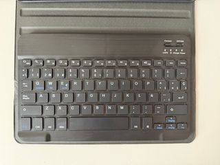 Lenovo Tab M11 con funda y protector