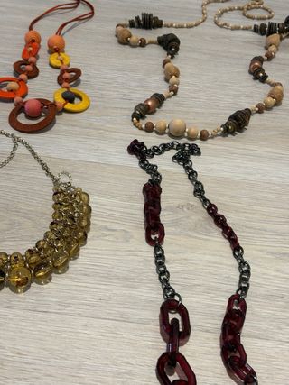 8 Collares Bisutería Mujer.