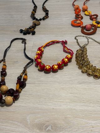 8 Collares Bisutería Mujer.