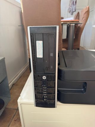 Torre Ordenador HP Plata/Negro