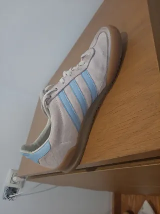 Adidas Jeans Beige y Azul