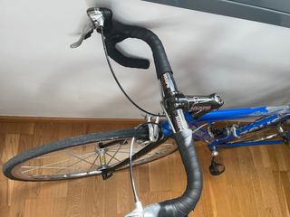 Bicicleta Zeus Roubaix Azul