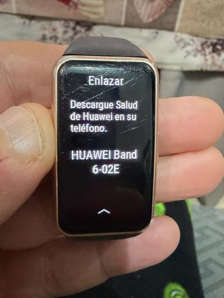 Huawei Band 6 Oro correa negra