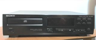 Equipo de Musica SONY + altavoz Magnat