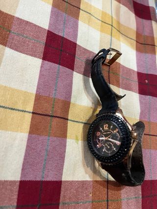 Reloj Time Force Mujer Negro/Dorado