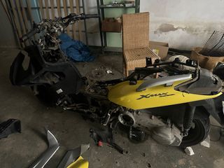 Xmax 250 2007 entera