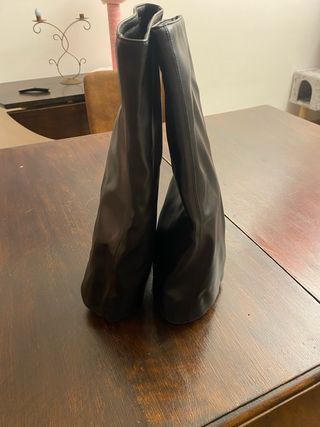 Stivali alti neri