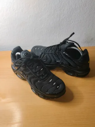 Nike TN Negras