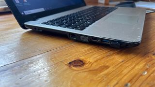 Portátil Asus X540LA