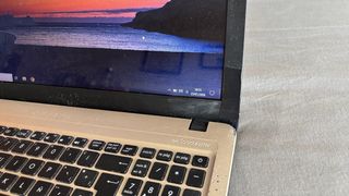 Portátil Asus X540LA