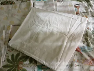 Ropa de cama para bebé: sábanas y cojín