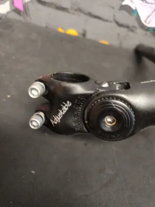 Potencia y manillar de bicicleta