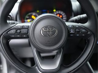 Toyota Yaris 1.5 e-CVT 116CV 120H Active Plus