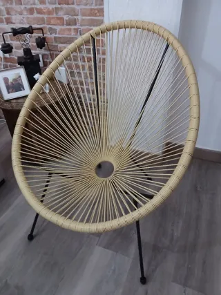 Silla Acapulco Beige y Negra