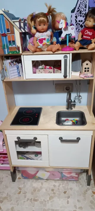 Cocina de juguete con accesorios