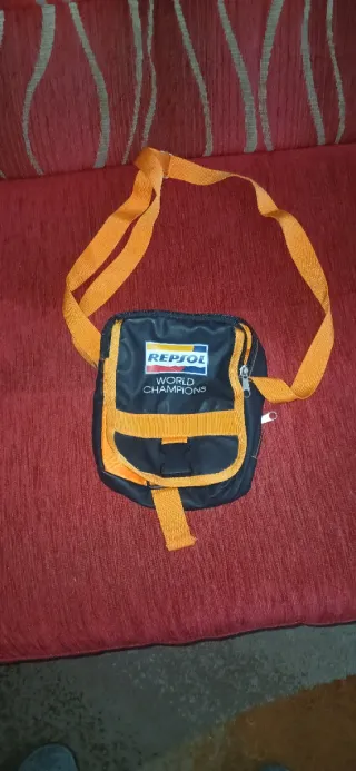 Bolso bandolera original Repsol World Champions