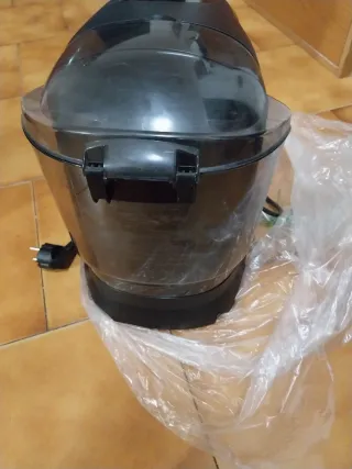 Macchina caffè espresso e cappuccino DeLonghi