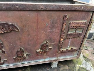 Jardinera de Metal Decorada solo venta persona