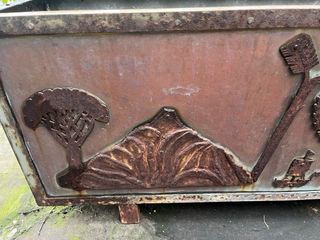 Jardinera de Metal Decorada solo venta persona