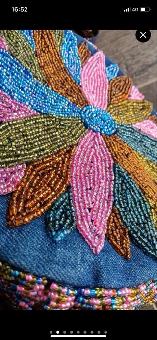 Borsa tracolla rotonda con fiori