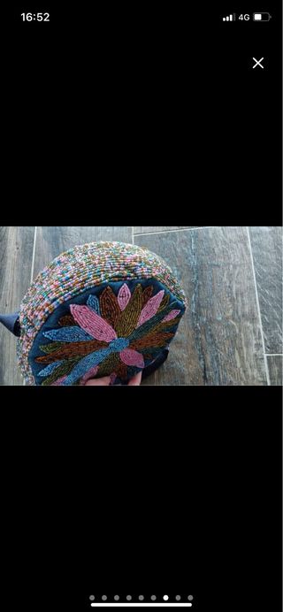 Borsa tracolla rotonda con fiori