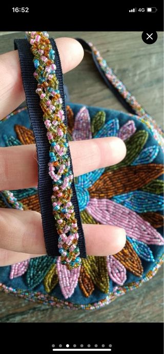 Borsa tracolla rotonda con fiori