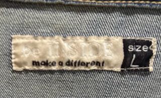 Chaqueta tejana desgastada