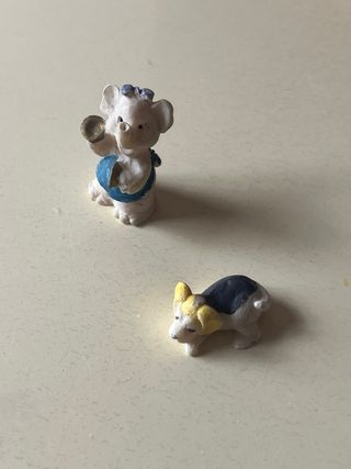 Lote 2 Figuras: Elefante y Perro