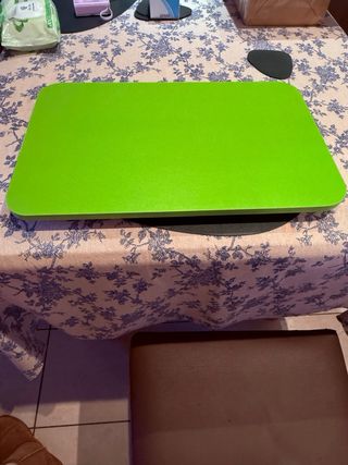Mesa plegable auxiliar de cama