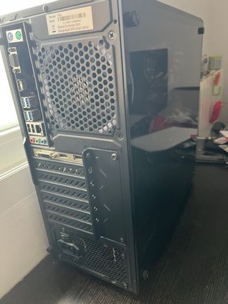 PC Gaming Negro con Luces RGB