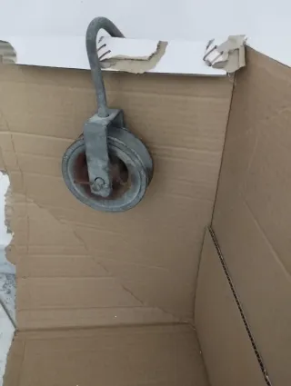 POLEA DE HIERRO ANTIGUA