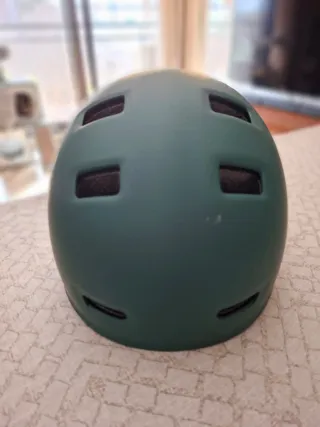 Casco verde Oxelo MF540 para patinar