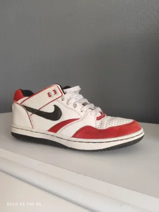 Nike Sky Force 88 Low Blancas y Rojas