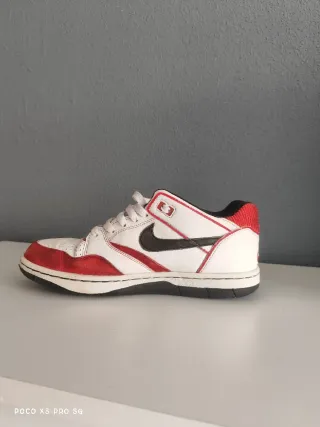 Nike Sky Force 88 Low Blancas y Rojas