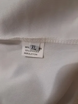 Chaqueta blanca con encaje