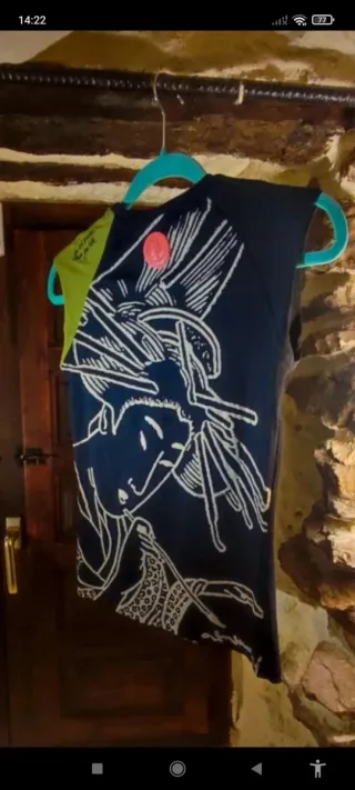 Top Matsumura Negro con Dibujo Geisha