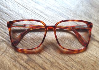Occhiali WE vintage marroni mai usati
