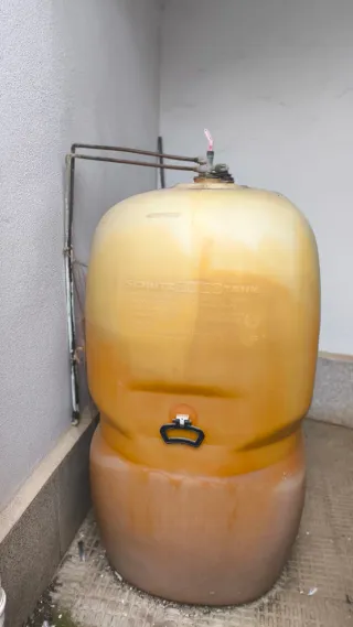Caldera gasoil con depósito y radiadores