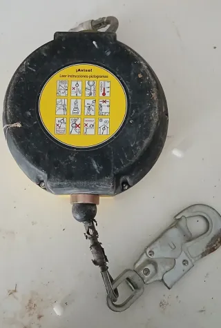 Dispositivo anticaída retráctil Steelpro Vertical